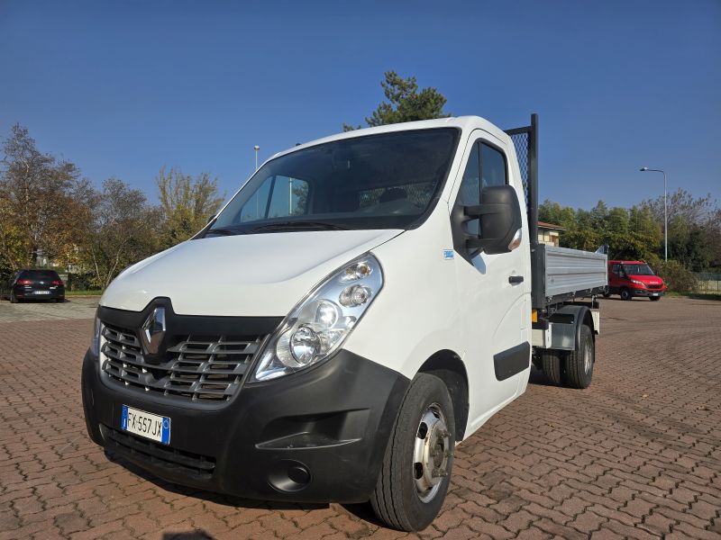 Renault Master gemellato
